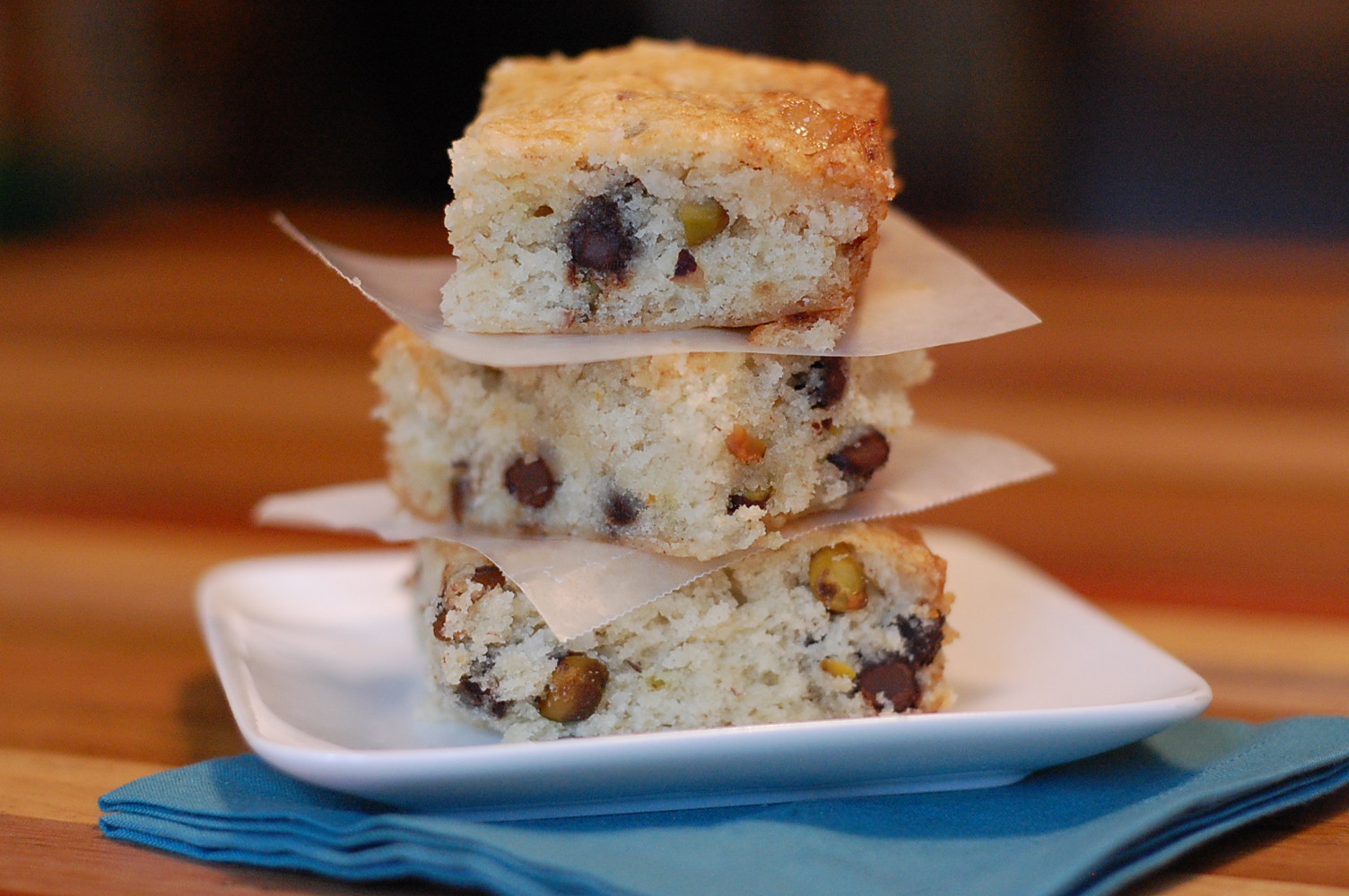Blondies with Pistachios and Dark Chocolate