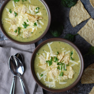Cheesy Spinach and Artichoke Soup