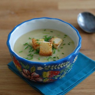 Vegan Potato Leek Soup with Roasted Garlic