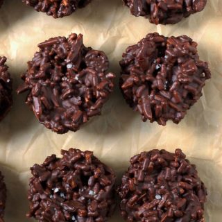 No-Bake Cookies with Dark Chocolate, Almond Butter and Sea Salt